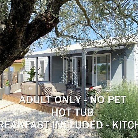 Boutique Mobile Homes Ulikarovinj (Adults Only) Exterior photo