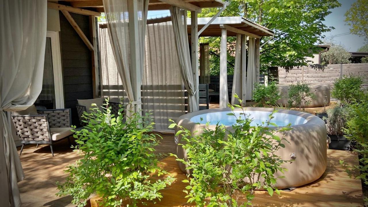 Boutique Mobile Homes Ulikarovinj (Adults Only) Exterior photo