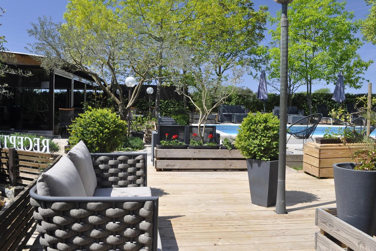 Boutique Mobile Homes Ulikarovinj (Adults Only) Exterior photo