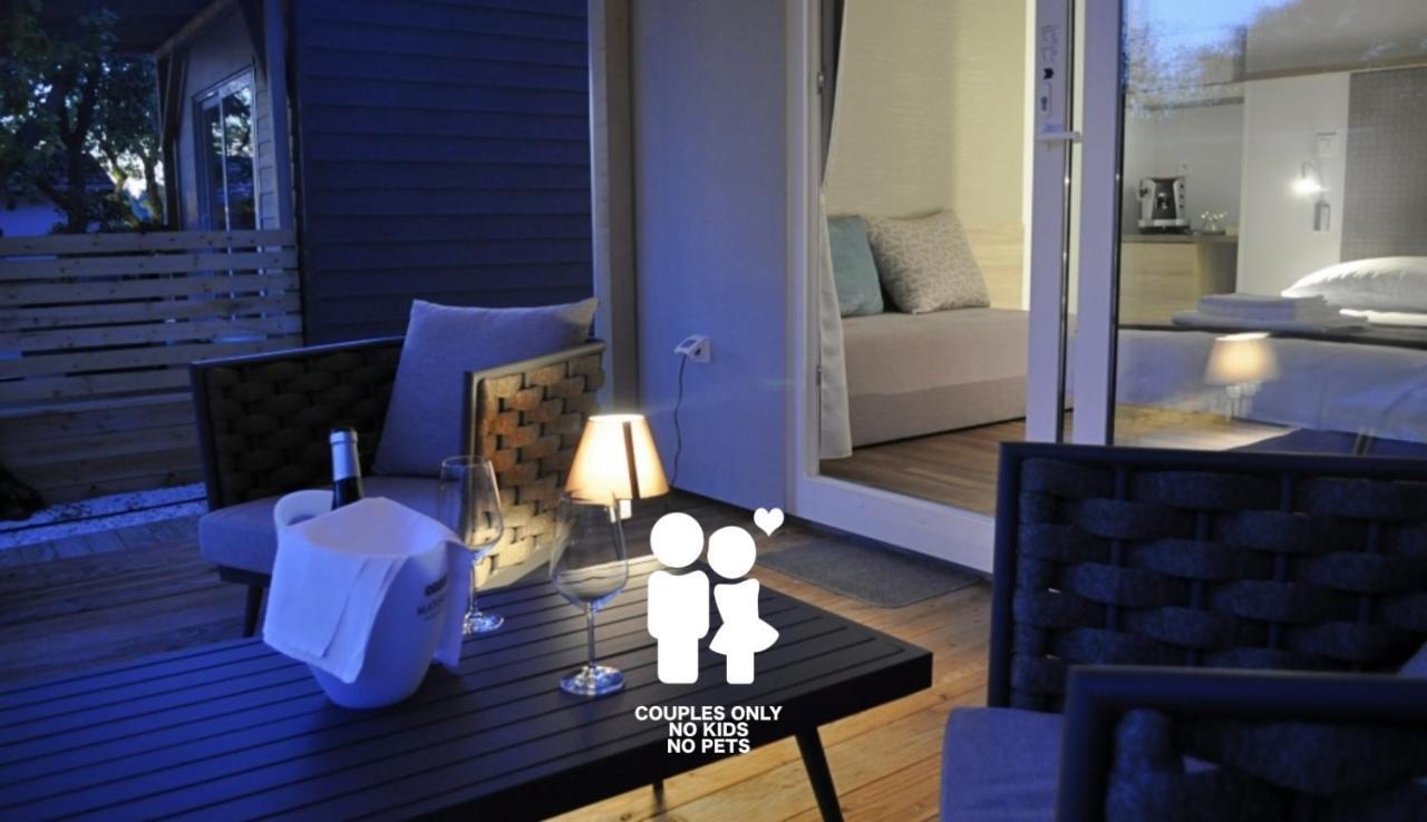Boutique Mobile Homes Ulikarovinj (Adults Only) Exterior photo