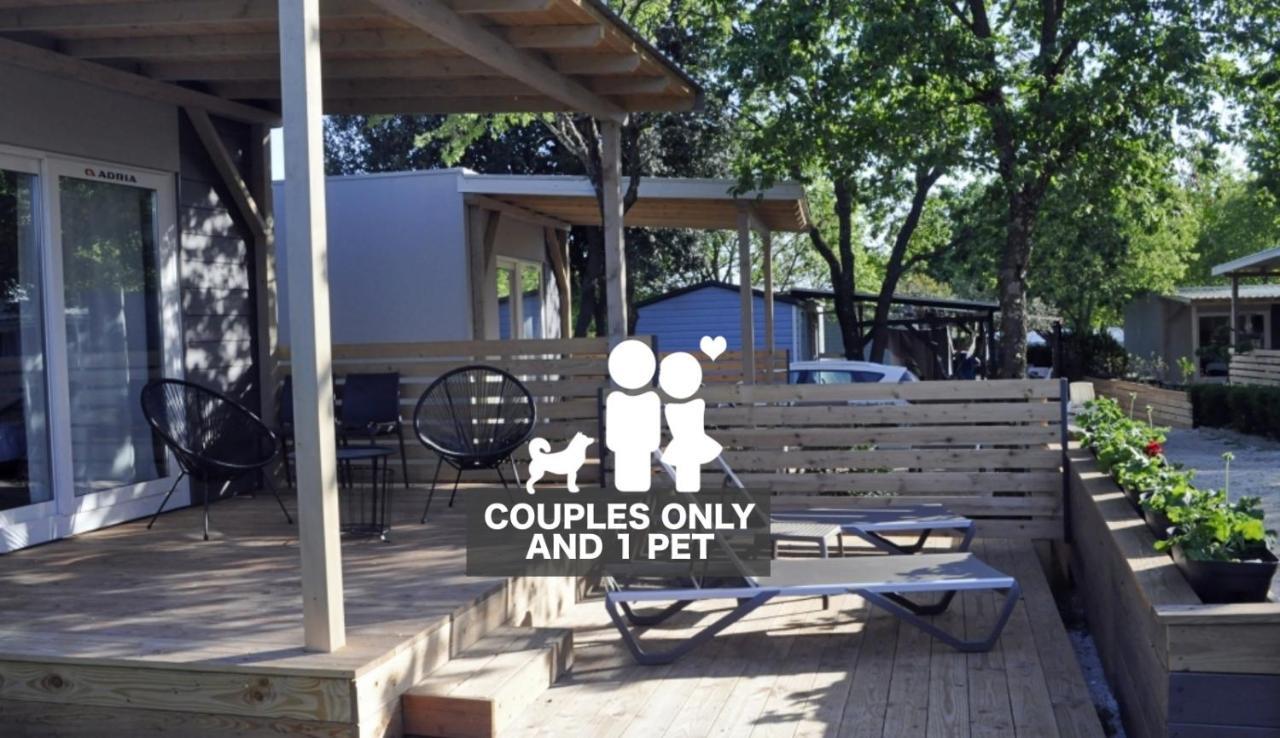 Boutique Mobile Homes Ulikarovinj (Adults Only) Exterior photo